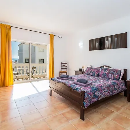 Holiday home Casa Londamba - Sea View Over Meia Praia,