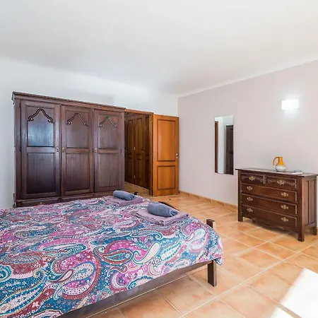 Casa Londamba - Sea View Over Meia Praia, לאגוּ‏ש